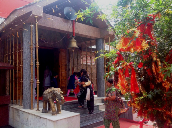 ��� � �����